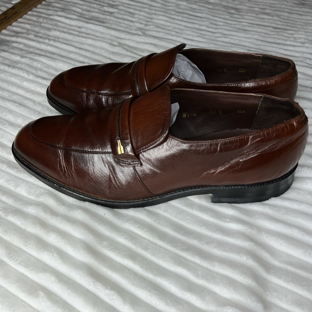 Freeman Men's Brown Leather Loafers slip on dress shoes size 12E